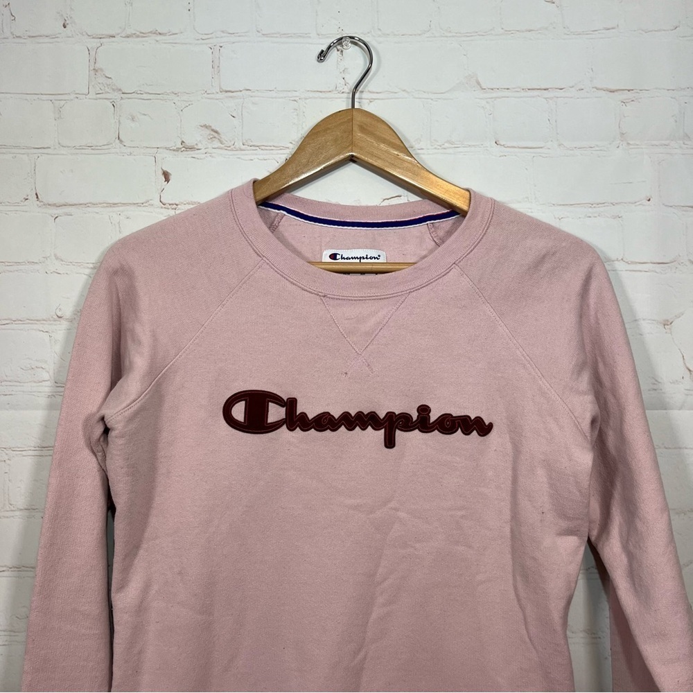 Champion Sweatshirt Womens XS Purple Crew Neck Long Sleeve Embroidered - Picture 3 of 8